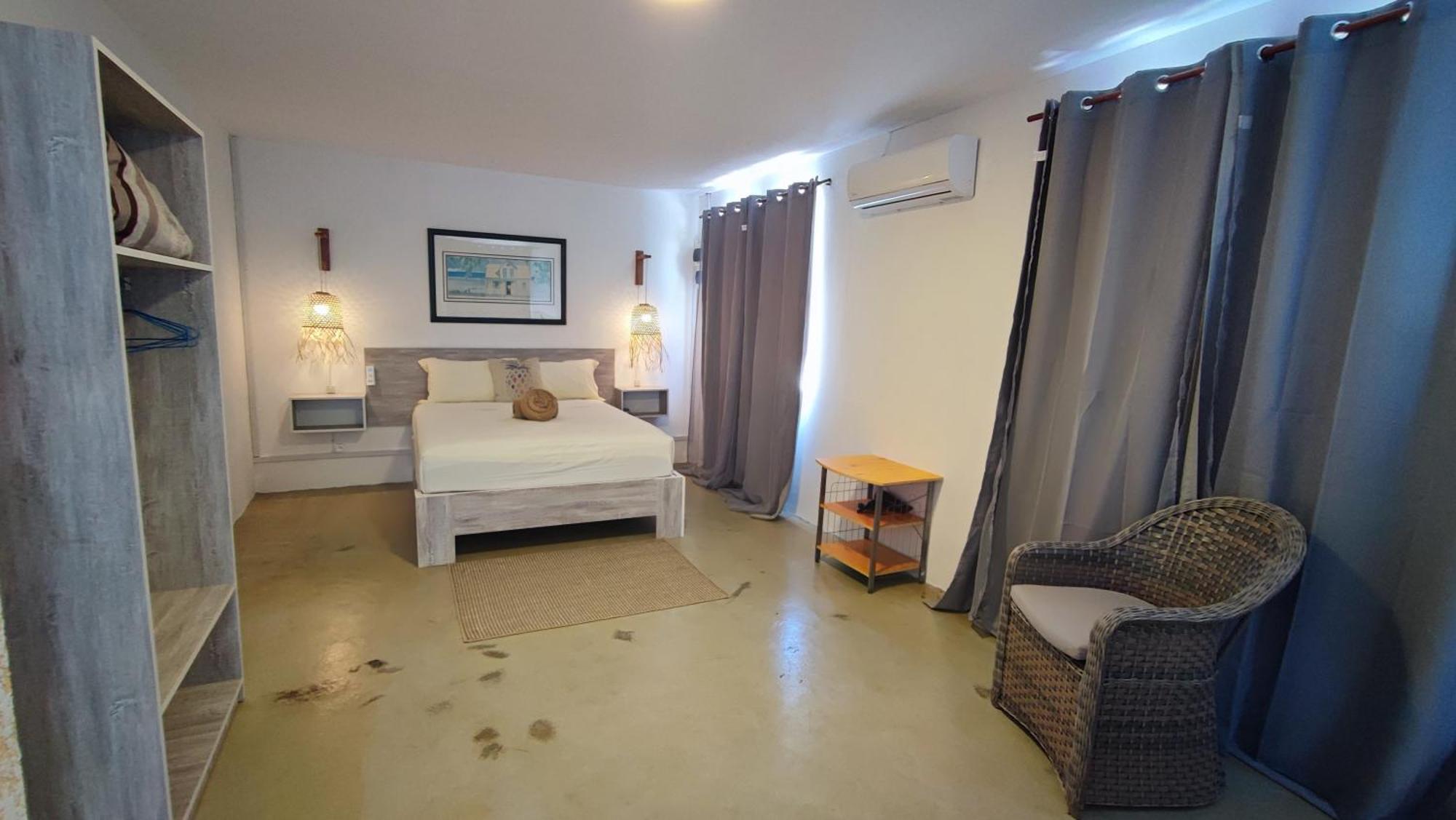 Ti Pavillon Hotel Port Mathurin Exterior photo